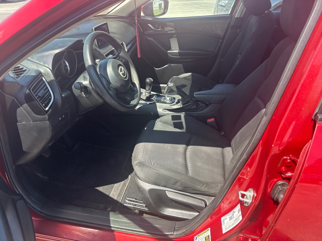 2015 Mazda Mazda3 Image 14