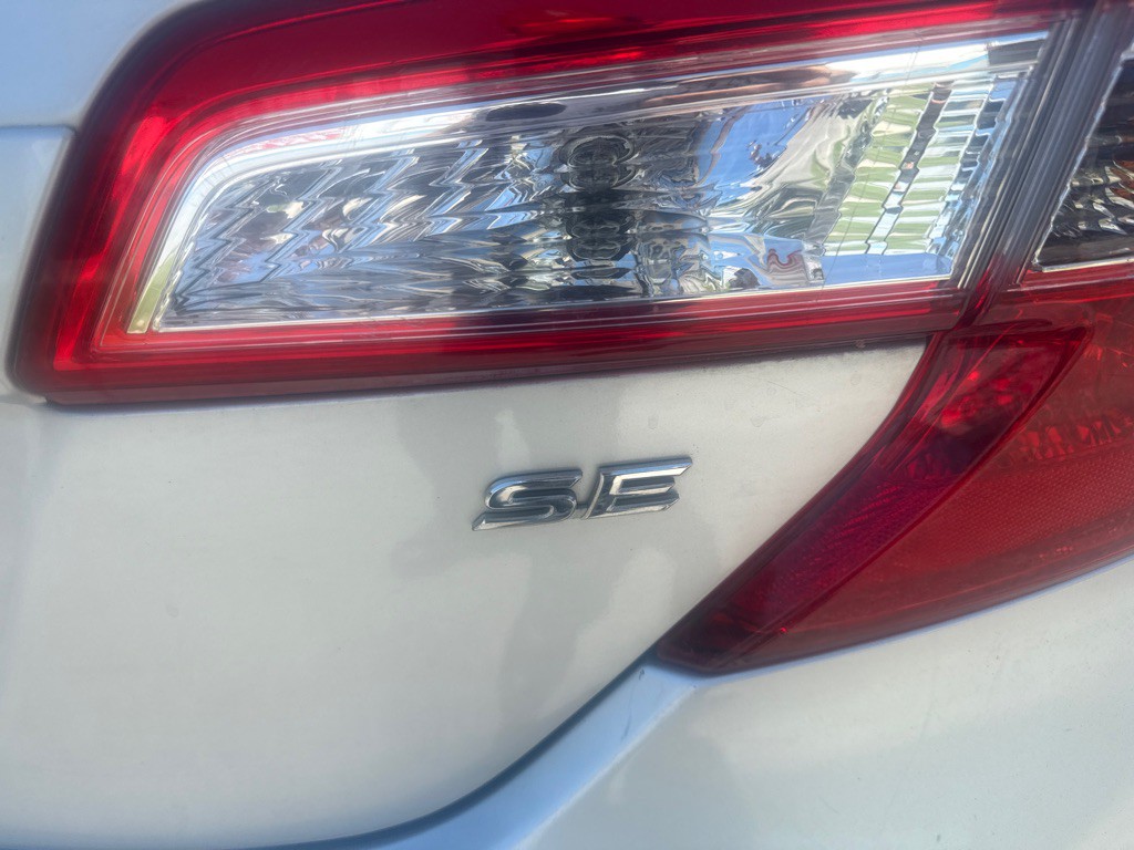 2014 Toyota Camry Image 6