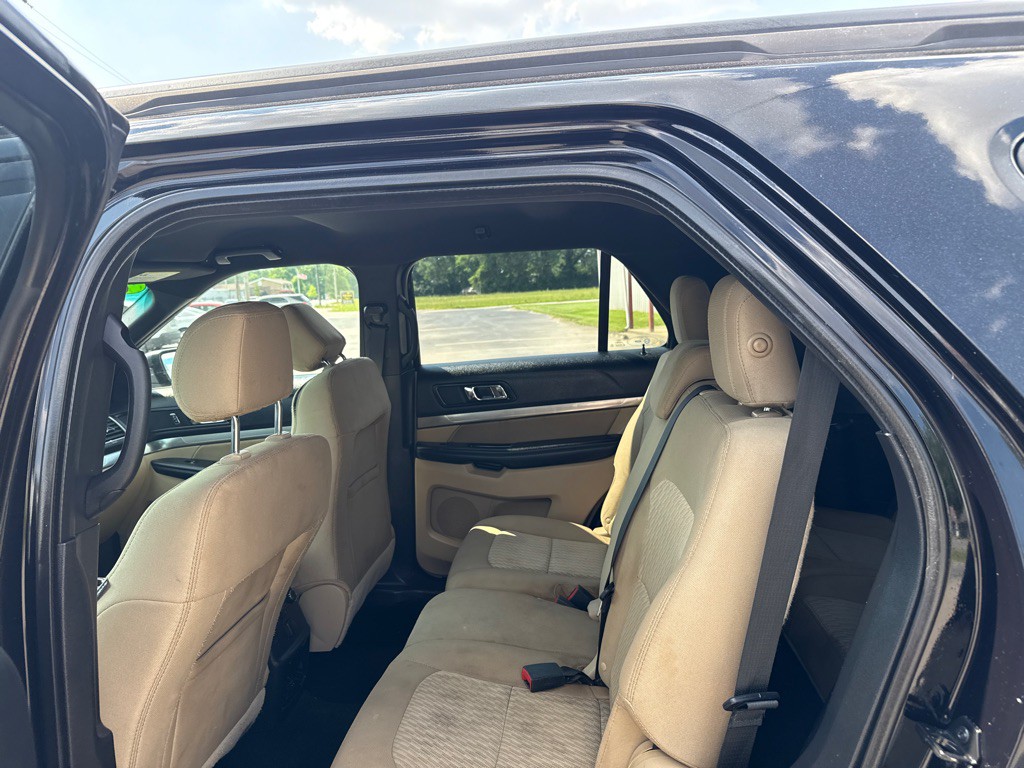 2017 Ford Explorer Image 9