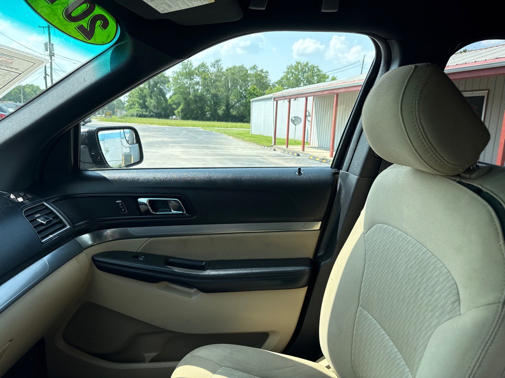 2017 Ford Explorer Image 11