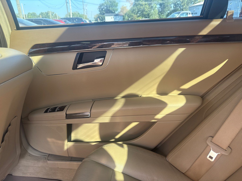 2011 Mercedes-Benz S-Class Image 10