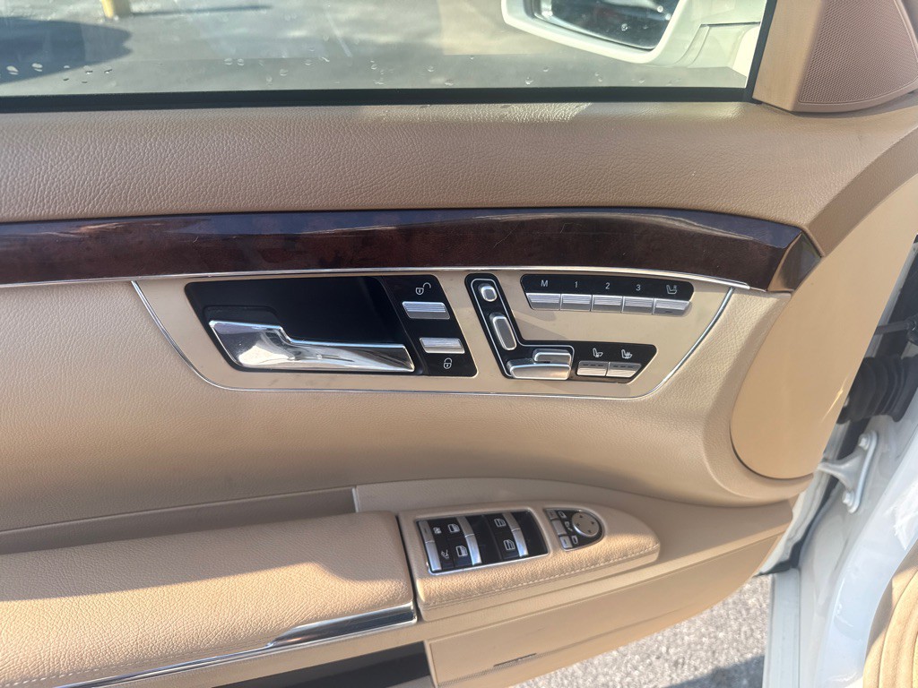 2011 Mercedes-Benz S-Class Image 19