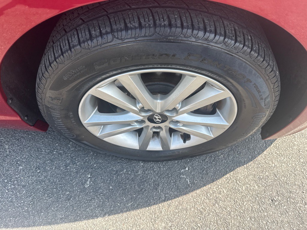 2015 Hyundai Sonata Image 3