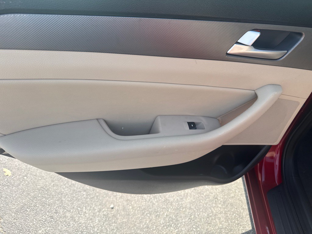 2015 Hyundai Sonata Image 10