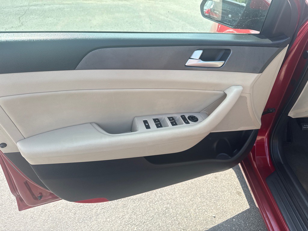 2015 Hyundai Sonata Image 14