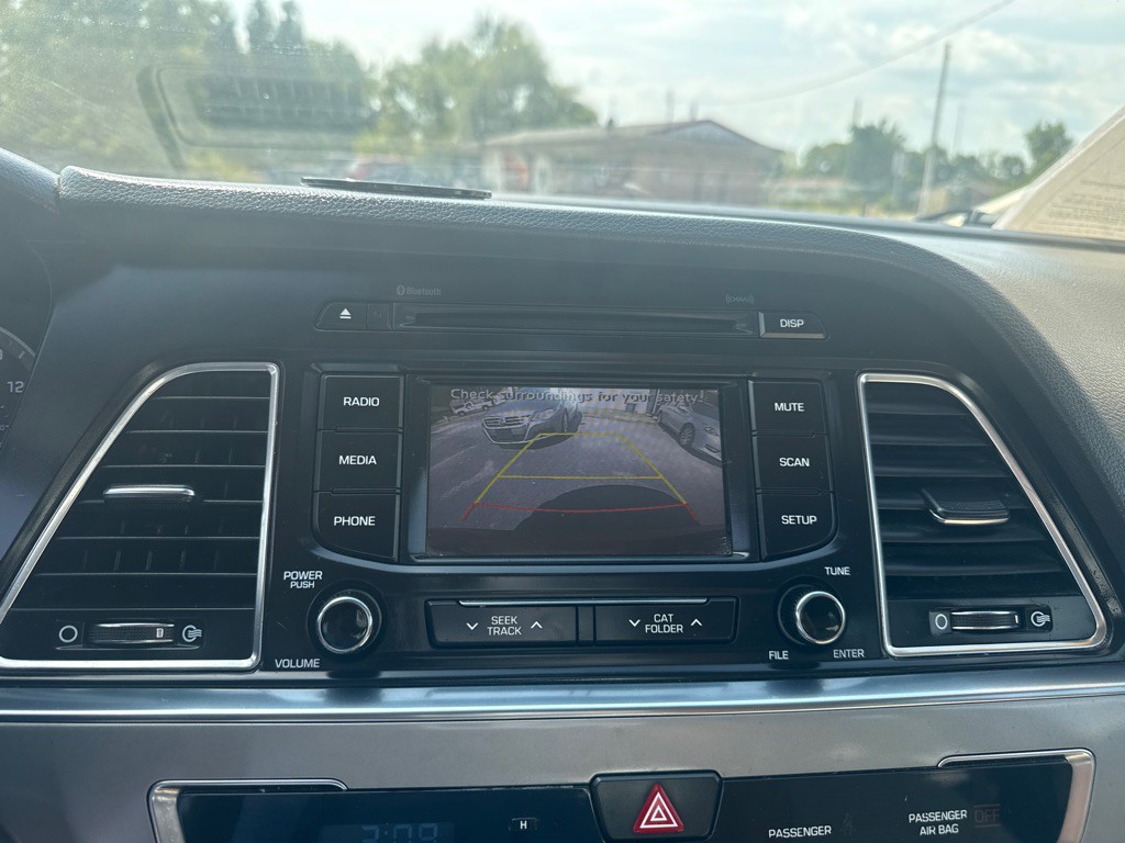 2015 Hyundai Sonata Image 16