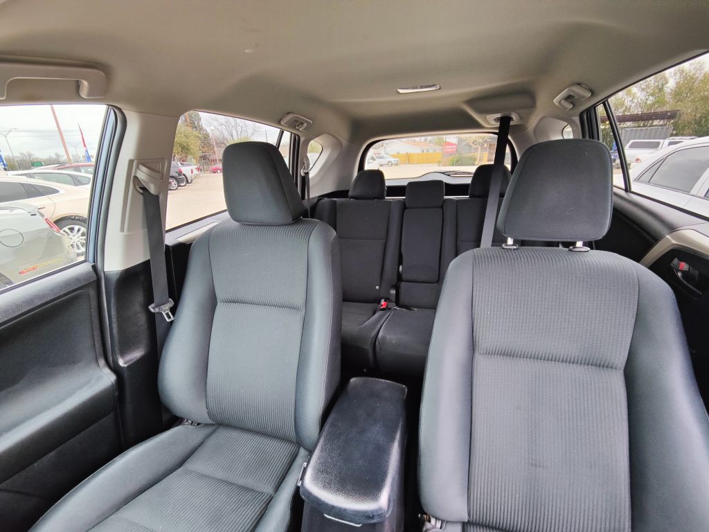 2014 Toyota Rav4 Image 6