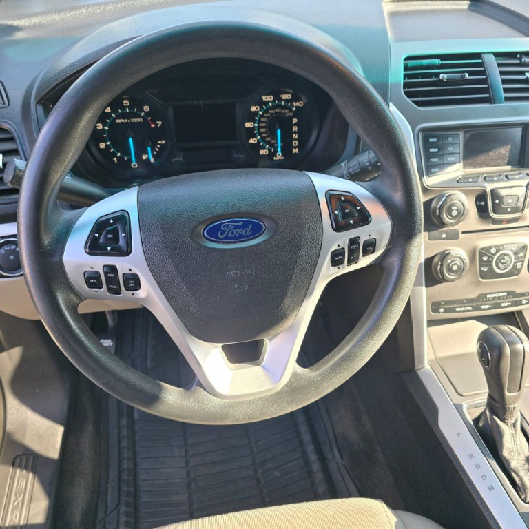 2014 Ford Explorer Image 11