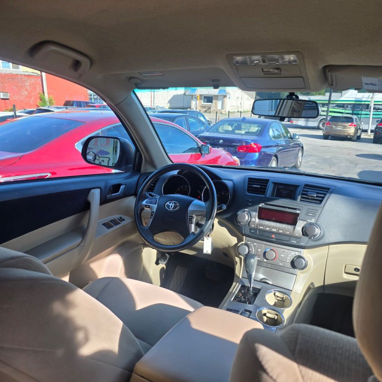 2012 Toyota Highlander Image 15