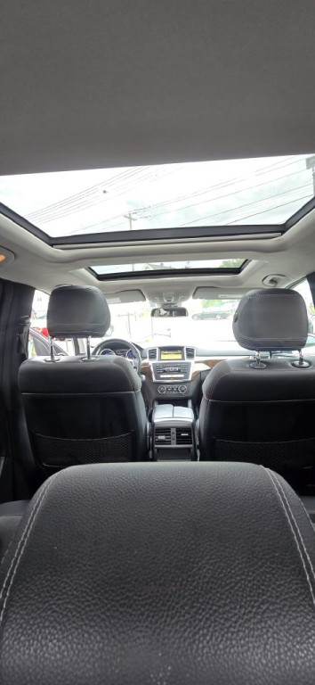 2012 Mercedes-Benz M-Class Image 4