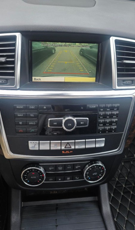 2012 Mercedes-Benz M-Class Image 10