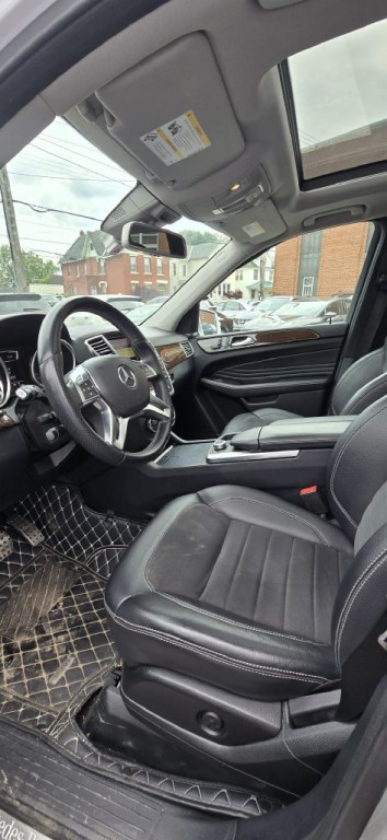 2012 Mercedes-Benz M-Class Image 11