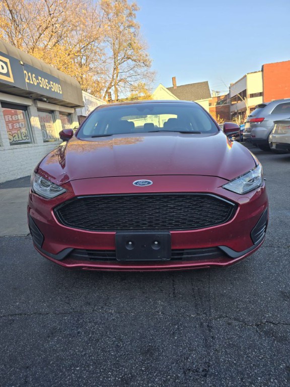 2020 Ford Fusion Image 3