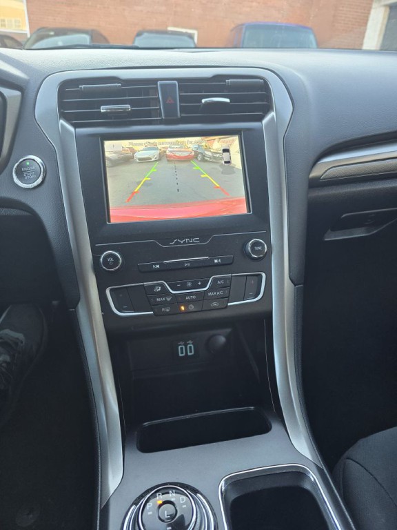 2020 Ford Fusion Image 8