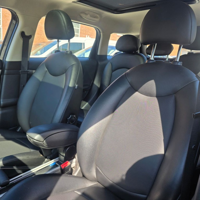 2015 MINI Countryman Image 7