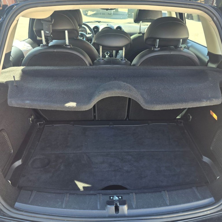 2015 MINI Countryman Image 8