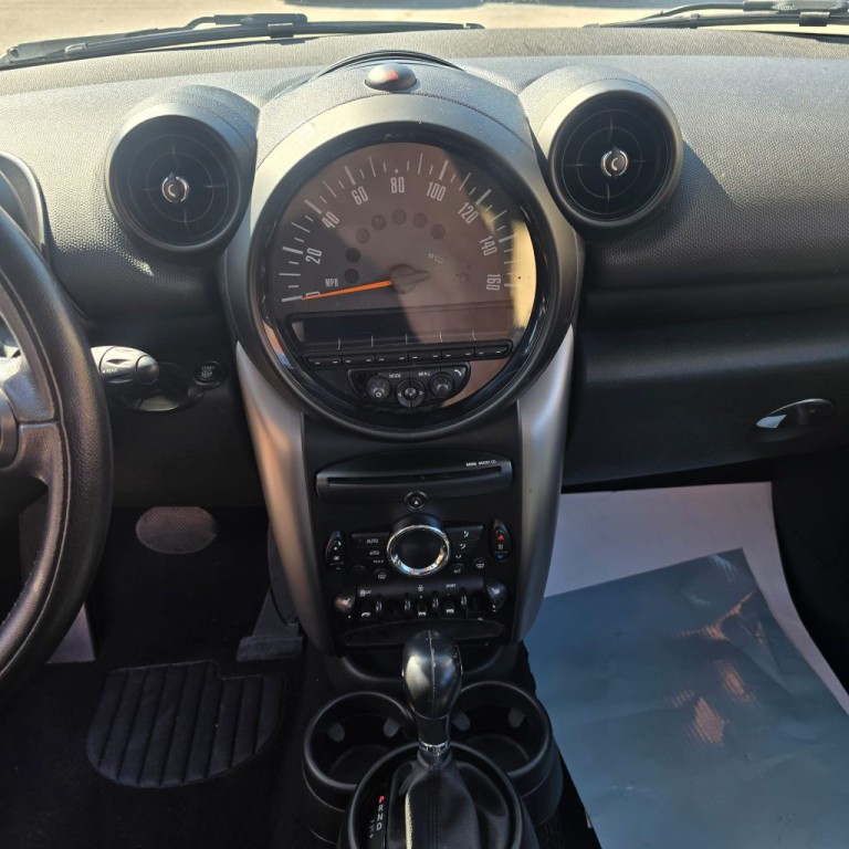 2015 MINI Countryman Image 10
