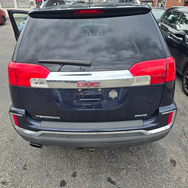 2016 GMC Terrain Image 2
