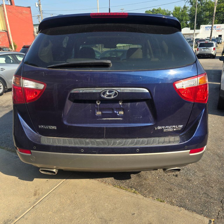 2011 Hyundai Veracruz Image 2