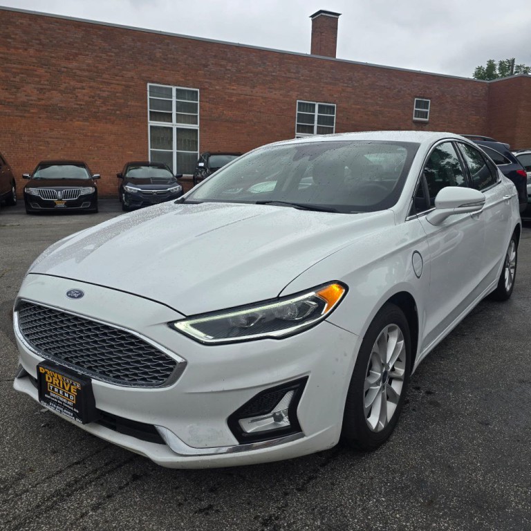 2019 Ford Fusion Image 2