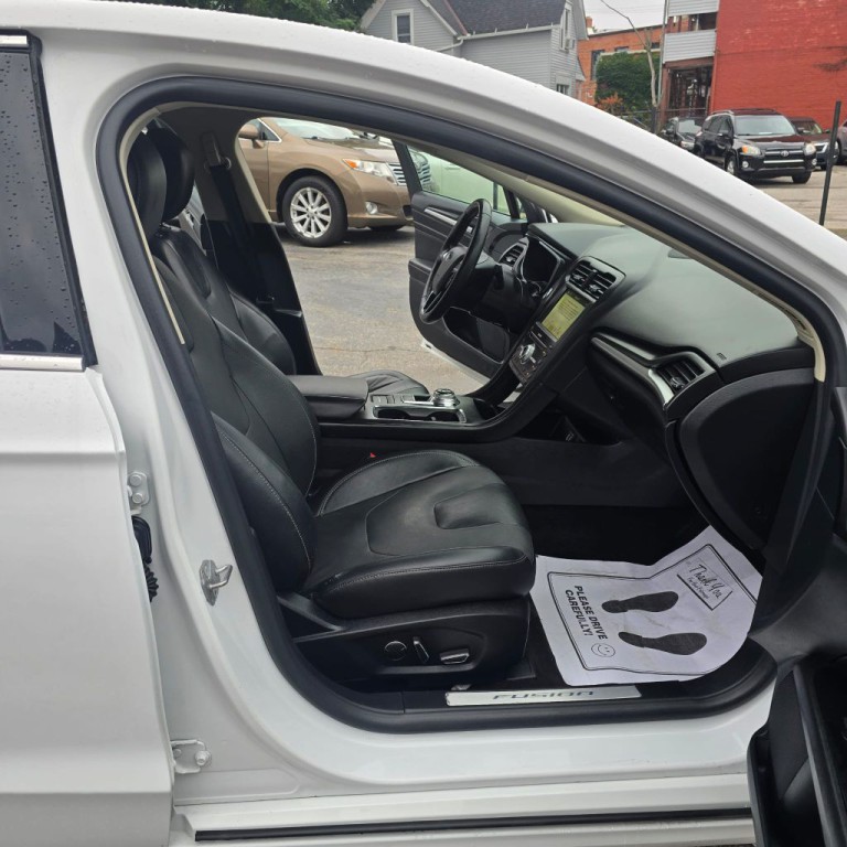 2019 Ford Fusion Image 11