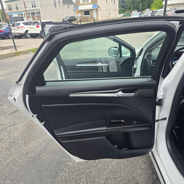 2019 Ford Fusion Image 14