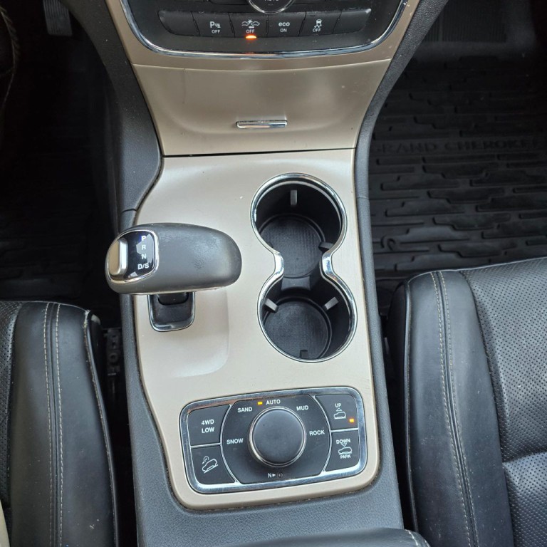 2014 Jeep Grand Cherokee Image 16