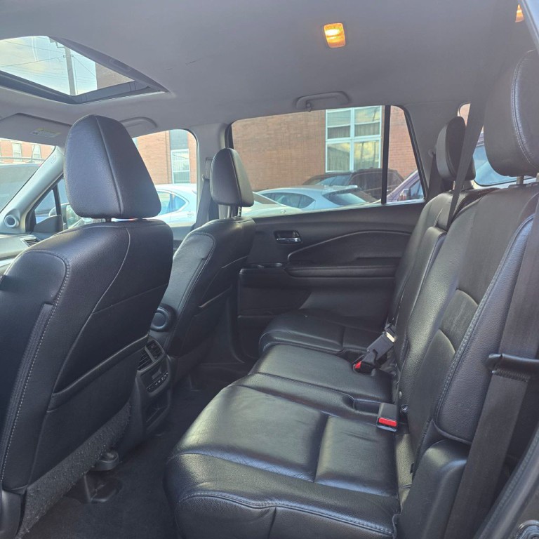 2016 Honda Pilot Image 11