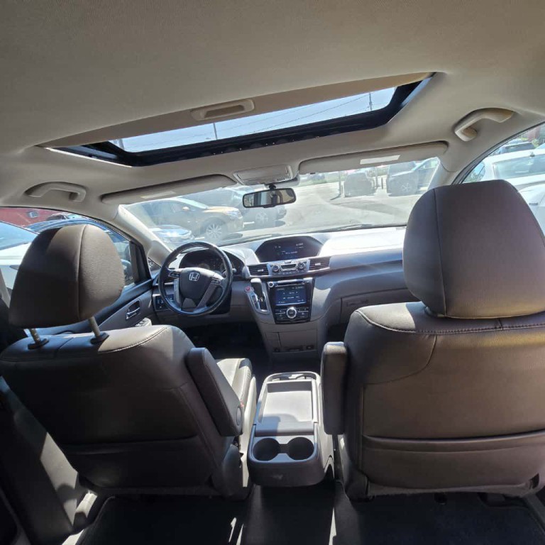 2015 Honda Odyssey Image 5