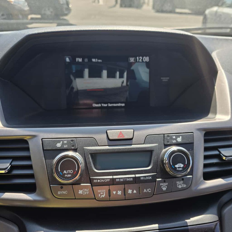 2015 Honda Odyssey Image 10