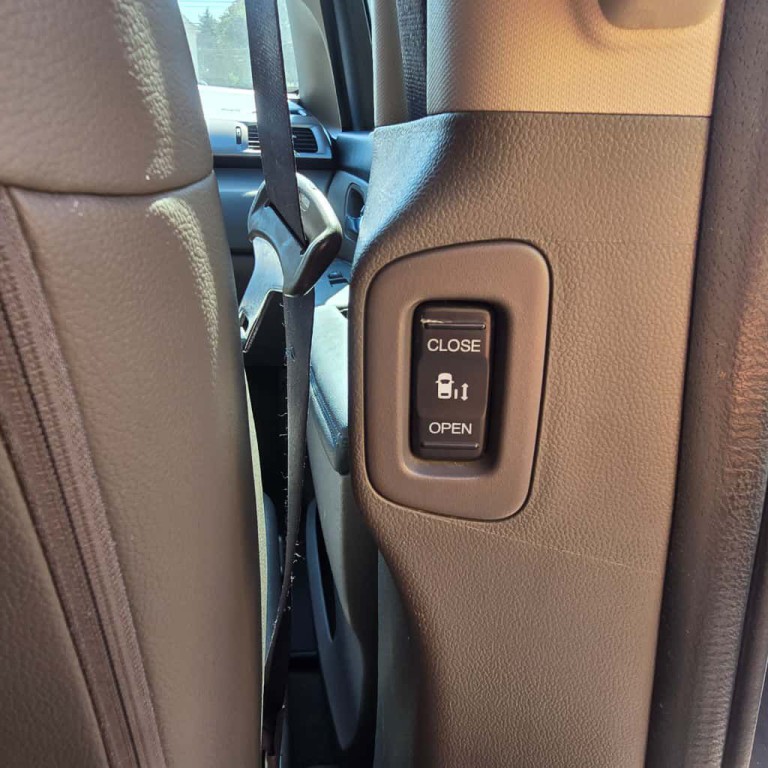 2015 Honda Odyssey Image 13