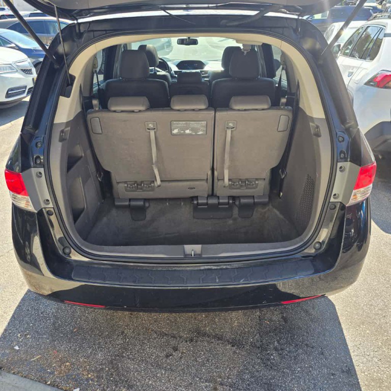 2015 Honda Odyssey Image 25
