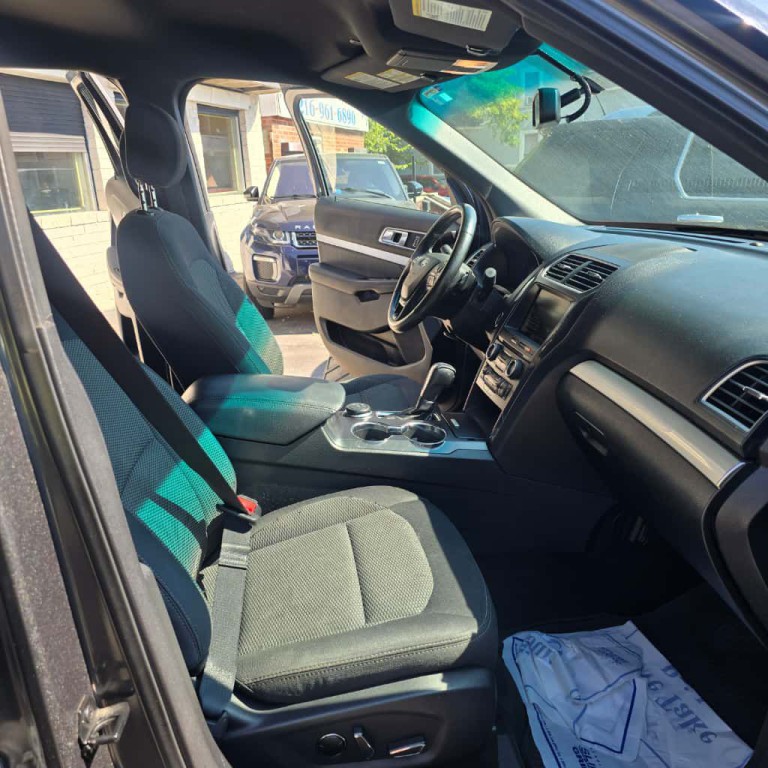 2016 Ford Explorer Image 7