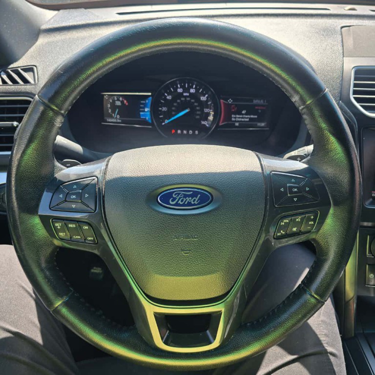 2016 Ford Explorer Image 8