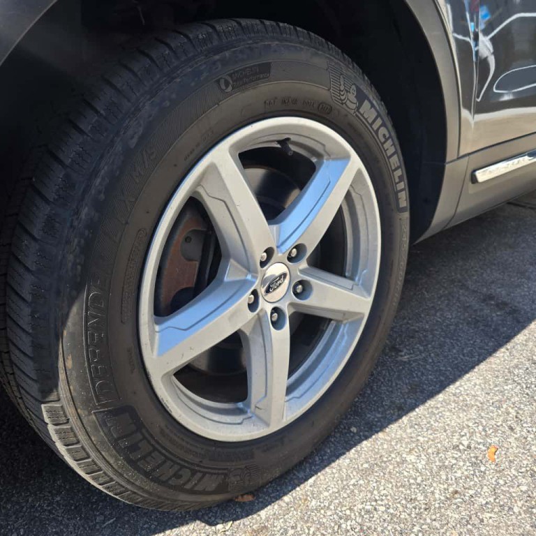 2016 Ford Explorer Image 10
