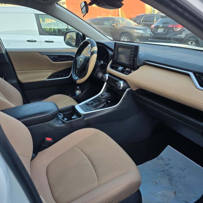 2019 Toyota Rav4 Image 8