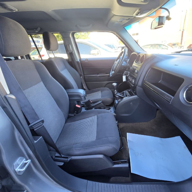 2016 Jeep Patriot Image 7