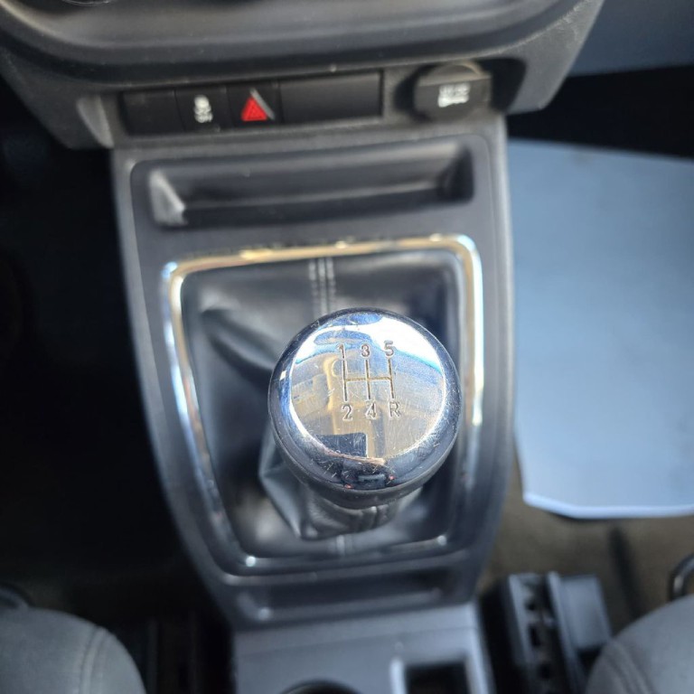2016 Jeep Patriot Image 11