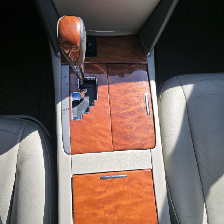 2011 Toyota Camry Image 8