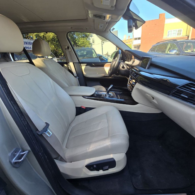 2016 BMW X5 Image 13