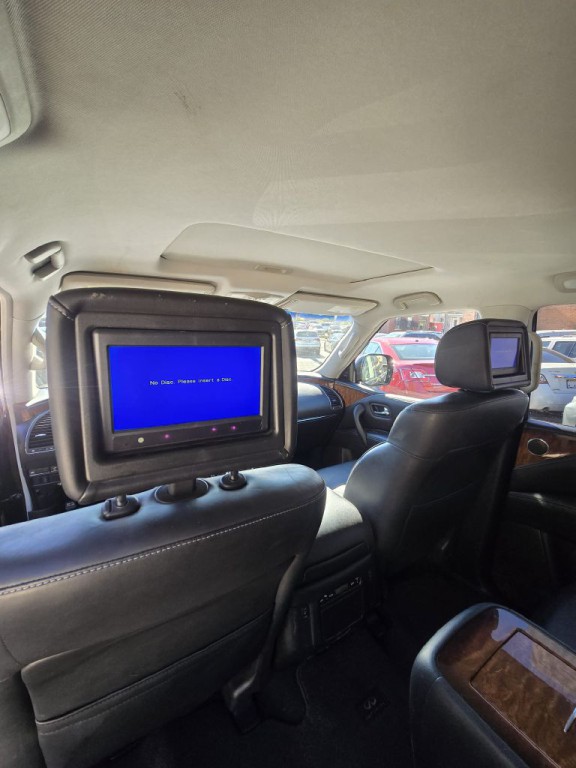 2015 INFINITI QX80 Image 7