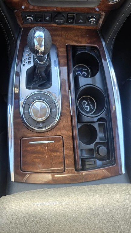 2015 INFINITI QX80 Image 20