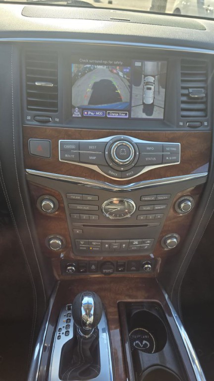 2015 INFINITI QX80 Image 21