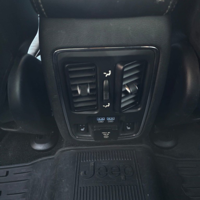 2014 Jeep Grand Cherokee Image 12