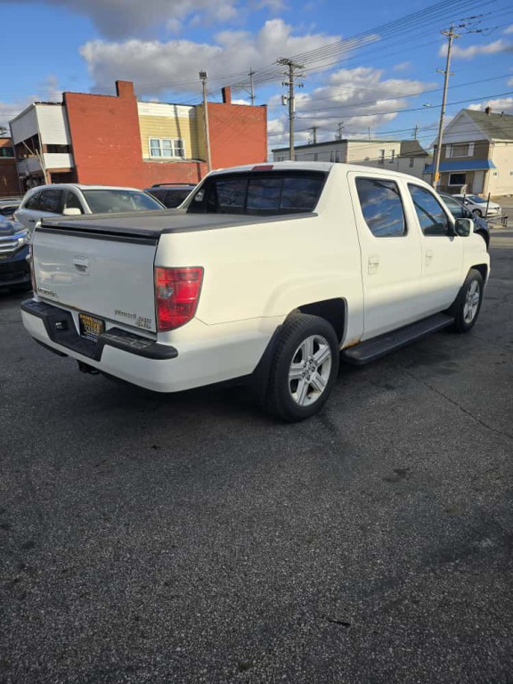 2011 Honda Ridgeline Image 2