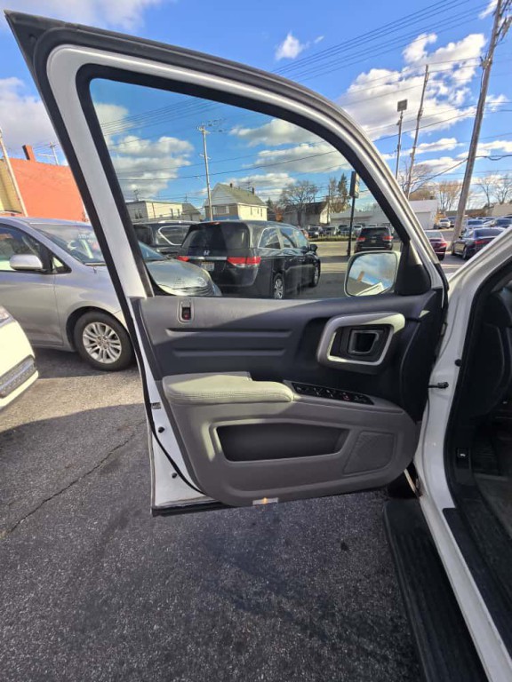 2011 Honda Ridgeline Image 13