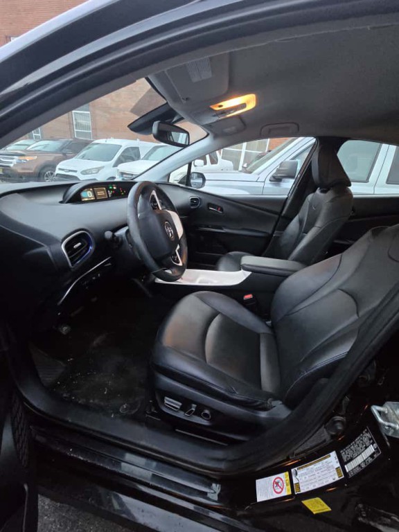 2016 Toyota Prius Image 3