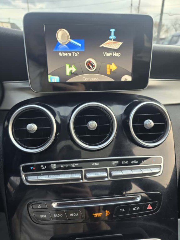 2015 Mercedes-Benz C-Class Image 6