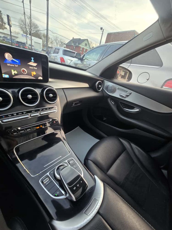 2015 Mercedes-Benz C-Class Image 8