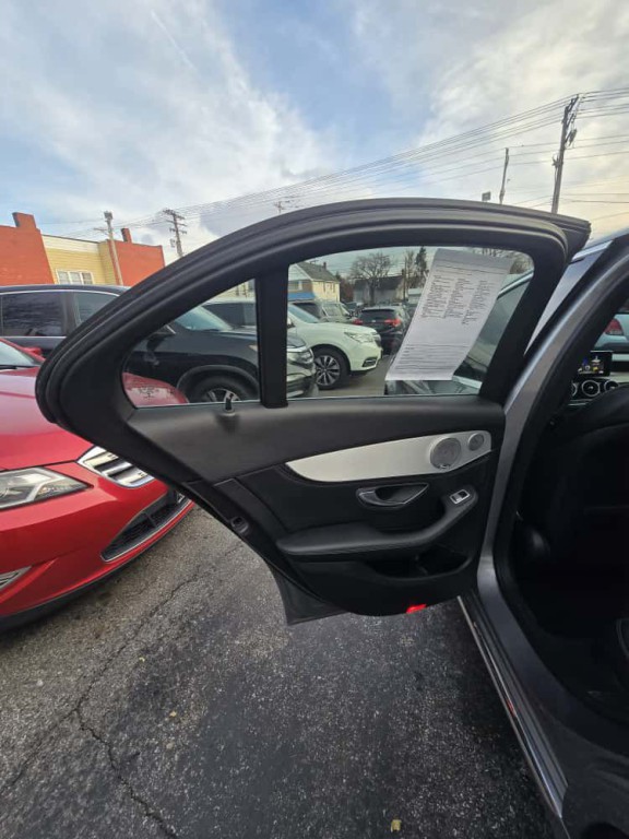 2015 Mercedes-Benz C-Class Image 10